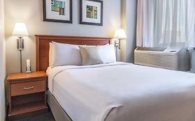 Hôtel Saint-Laurent Montréal
